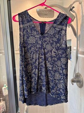 Lucky Brand Navy Blue Floral V-Neck Sleeveless Tank
